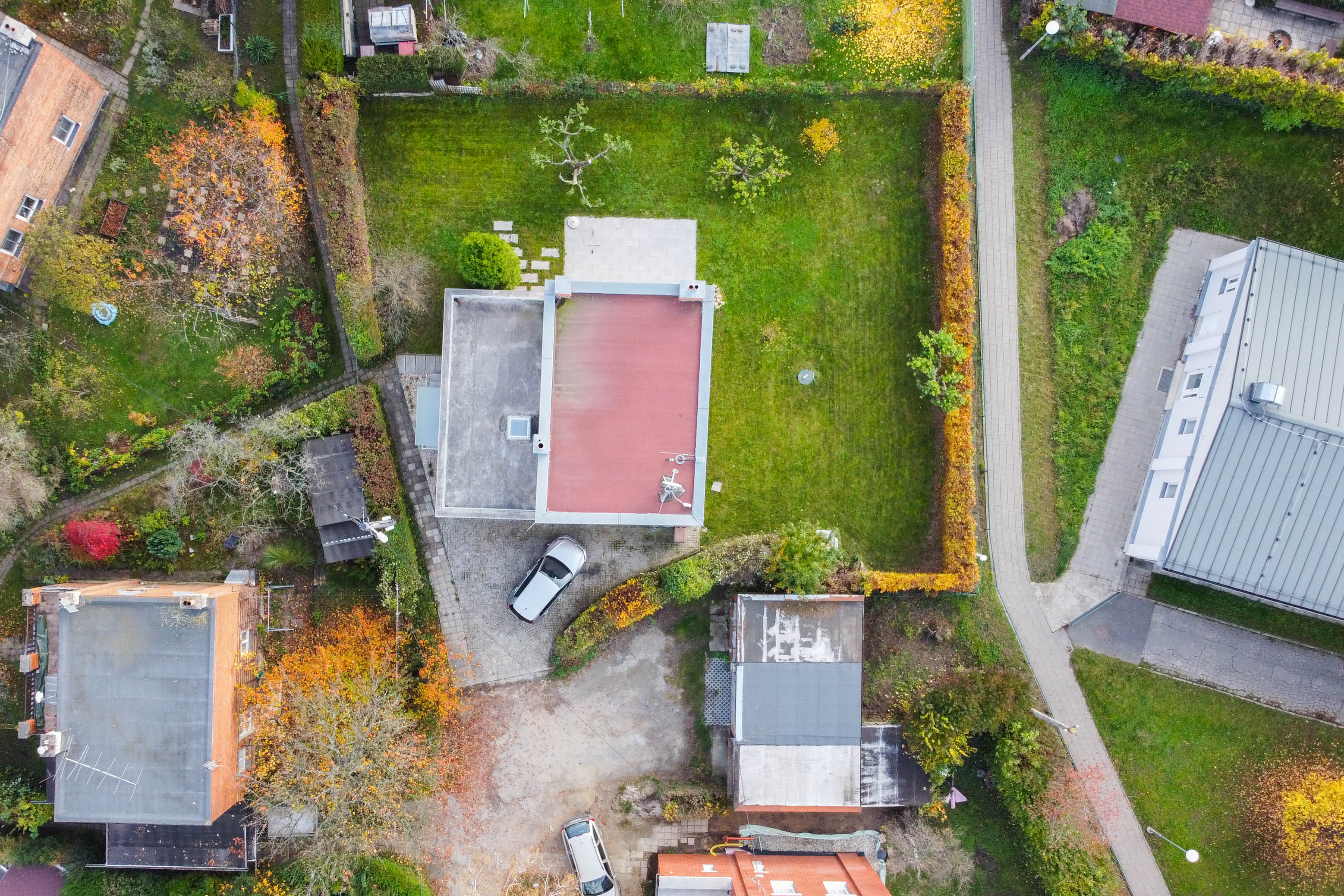 Baťovský jednodomek z dronu